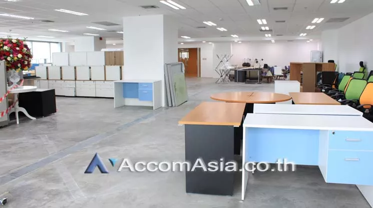 7  Office Space For Rent in Ratchadapisek ,Bangkok MRT Thailand Cultural Center at CW Tower B AA11315