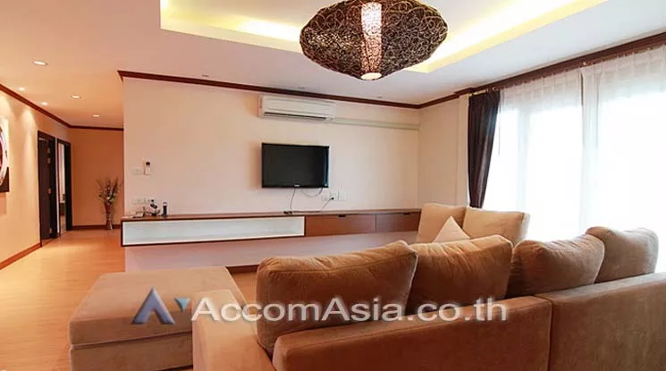 unitPet friendly |  3 Bedrooms  Apartment For Rent in Sukhumvit, Bangkok  near BTS Ekkamai (AA11337)