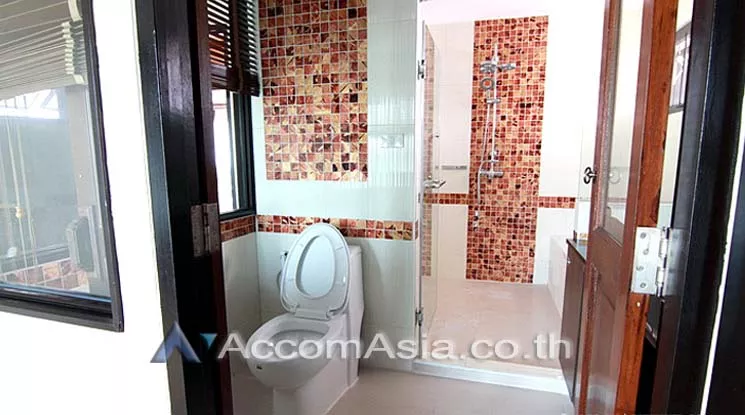 4  3 br Apartment For Rent in Sukhumvit ,Bangkok BTS Ekkamai at Spacious Room AA11337