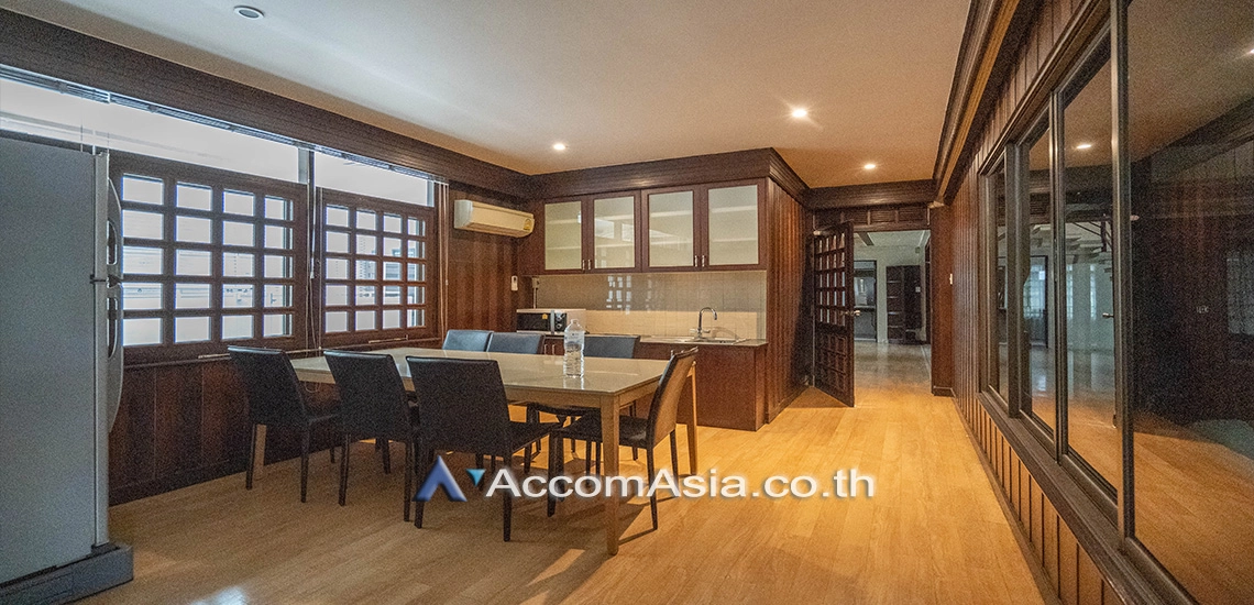 10  3 br House for rent and sale in Sukhumvit ,Bangkok BTS Nana AA11344