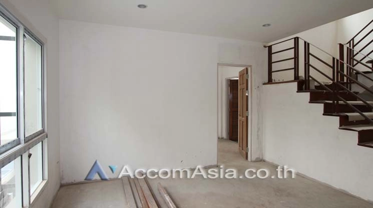  1  4 br Townhouse For Rent in Sukhumvit ,Bangkok BTS Nana AA11345