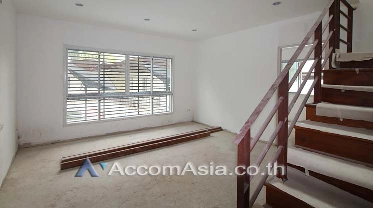 8  4 br Townhouse For Rent in Sukhumvit ,Bangkok BTS Nana AA11345