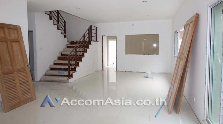 unitHome Office |  3 Bedrooms  Townhouse For Rent in Sukhumvit, Bangkok  near BTS Nana (AA11346)