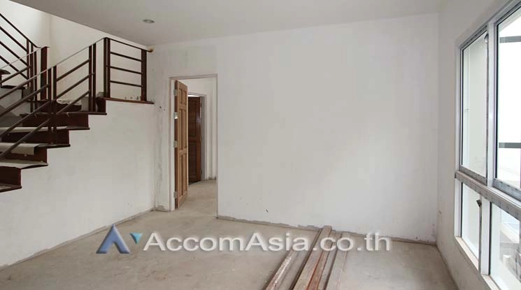 5  3 br Townhouse For Rent in Sukhumvit ,Bangkok BTS Nana AA11346