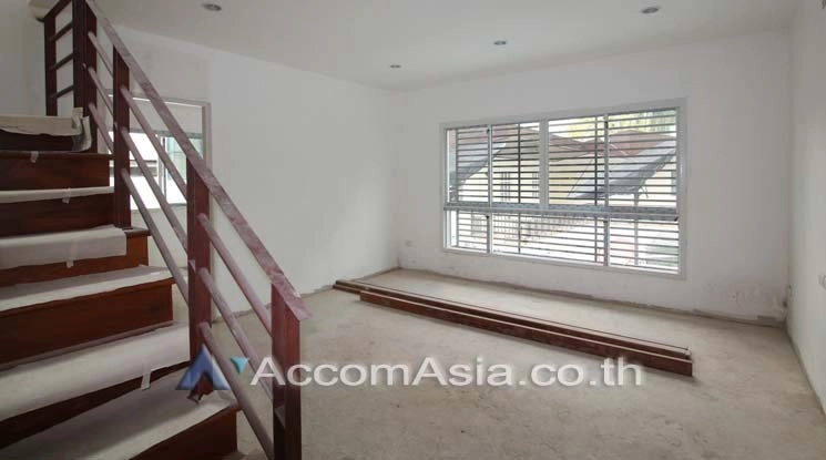 7  3 br Townhouse For Rent in Sukhumvit ,Bangkok BTS Nana AA11346
