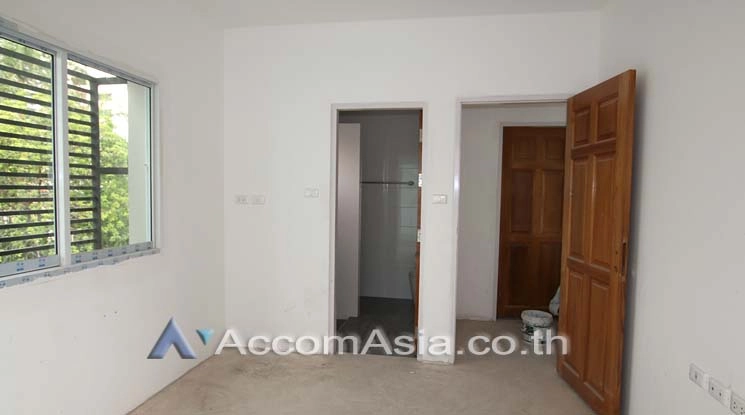 9  3 br Townhouse For Rent in Sukhumvit ,Bangkok BTS Nana AA11346