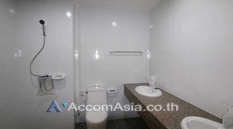 10  3 br Townhouse For Rent in Sukhumvit ,Bangkok BTS Nana AA11346