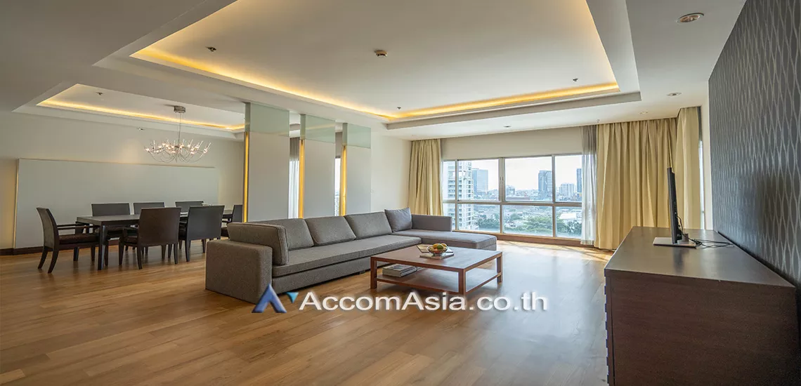  Elegance and Traditional Luxury Apartment  4 Bedroom for Rent BTS Ploenchit in Ploenchit Bangkok
