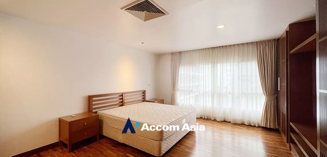 10  3 br Apartment For Rent in Sathorn ,Bangkok BTS Chong Nonsi at Quality Of Living AA11352