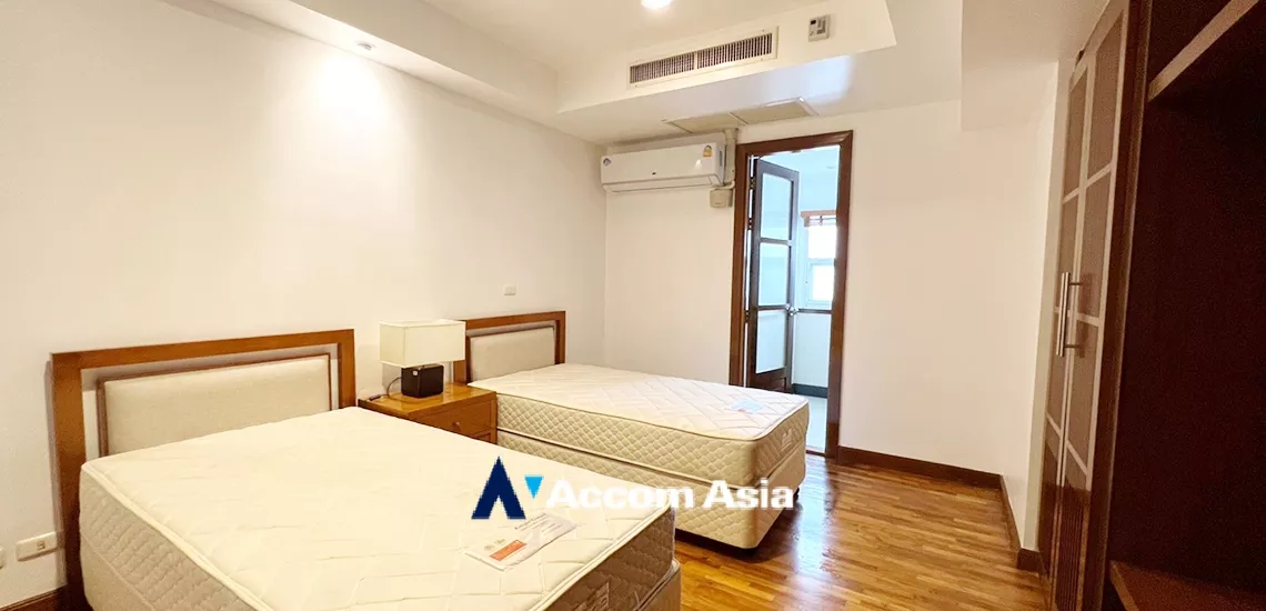 18  3 br Apartment For Rent in Sathorn ,Bangkok BTS Chong Nonsi at Quality Of Living AA11352