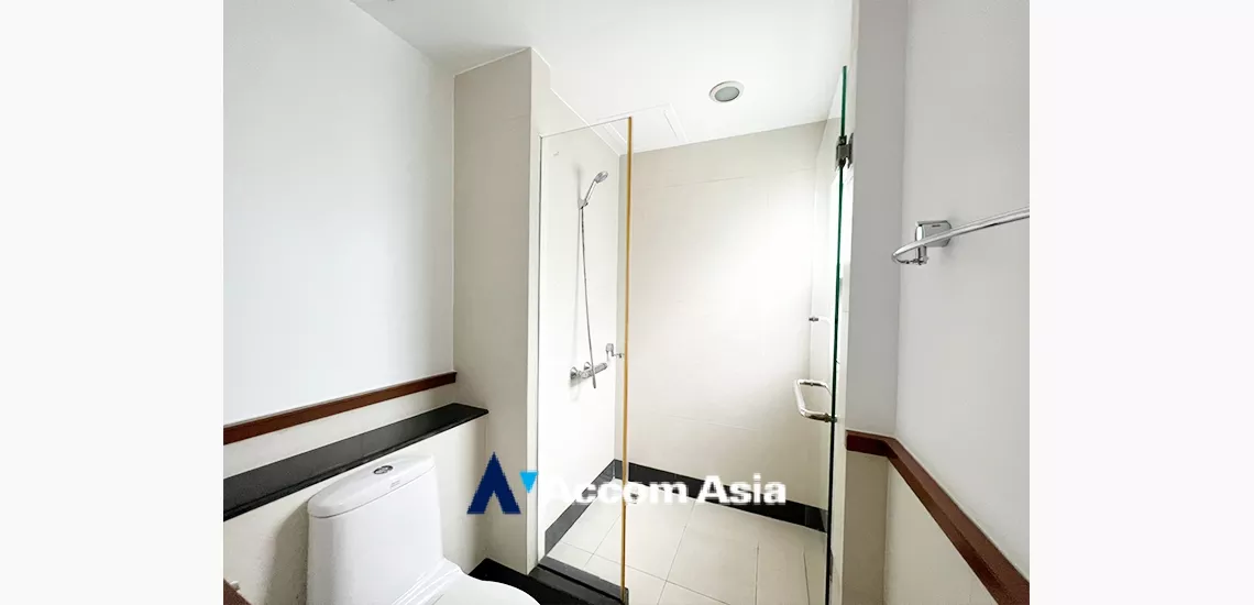 22  3 br Apartment For Rent in Sathorn ,Bangkok BTS Chong Nonsi at Quality Of Living AA11352