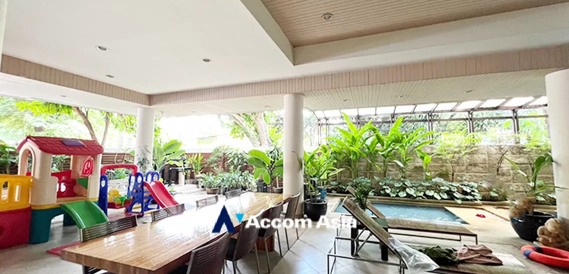 27  3 br Apartment For Rent in Sathorn ,Bangkok BTS Chong Nonsi at Quality Of Living AA11352