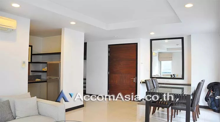 unit 1 Bedroom  Condominium For Rent in Sukhumvit, Bangkok  near BTS Ekkamai (AA11353)