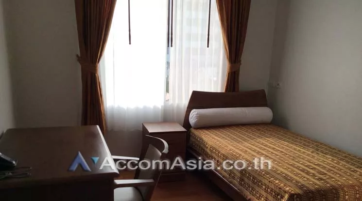 unit 2 Bedrooms  Condominium For Rent in Sukhumvit, Bangkok  near BTS Phrom Phong (AA11358)