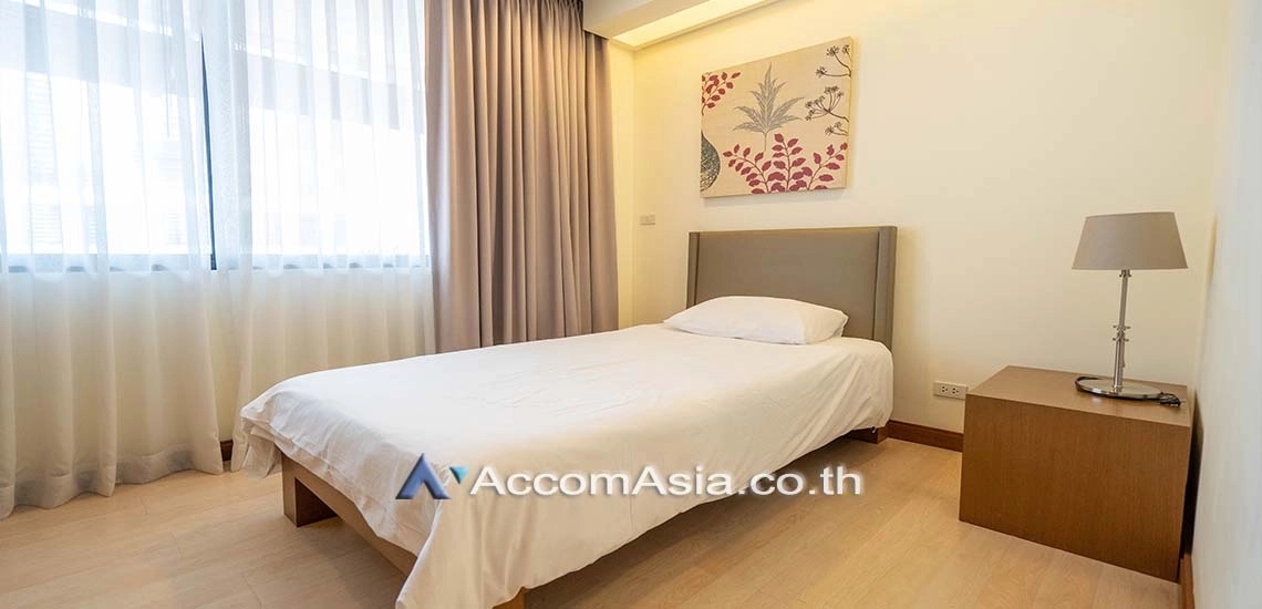 5  2 br Apartment For Rent in Ploenchit ,Bangkok BTS Ploenchit at Set on Landscape Court Yard 10268