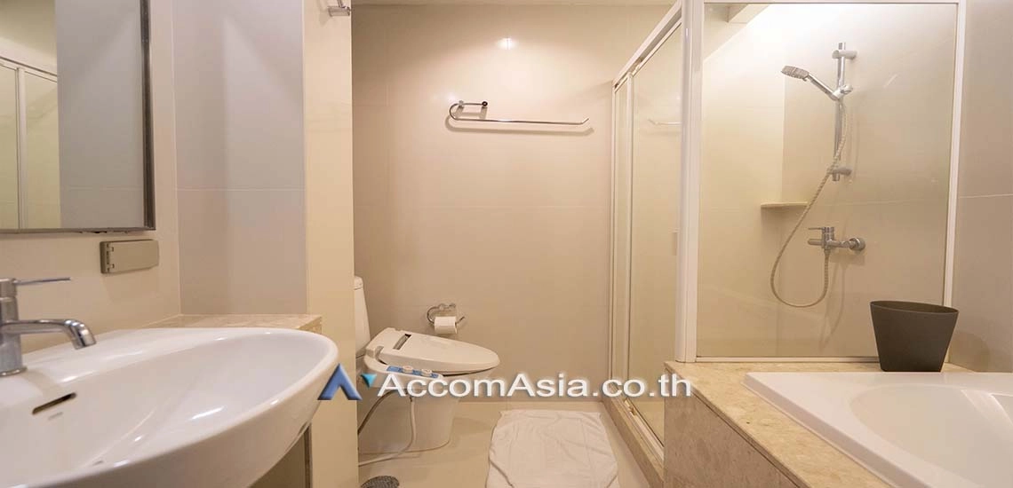 7  2 br Apartment For Rent in Ploenchit ,Bangkok BTS Ploenchit at Set on Landscape Court Yard 10268