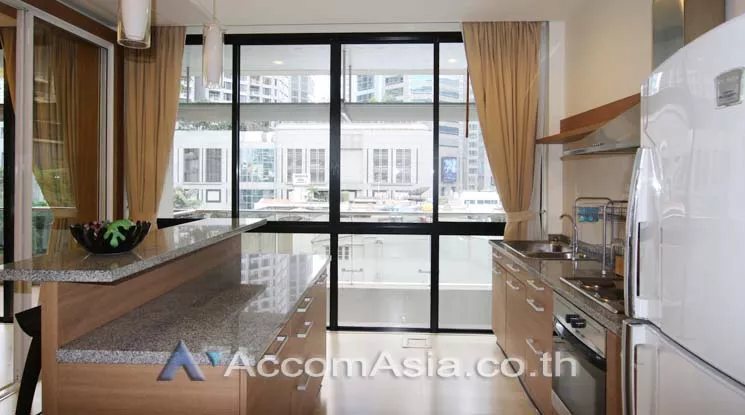 5  3 br Apartment For Rent in Ploenchit ,Bangkok BTS Ploenchit at Set on Landscape Court Yard 10269