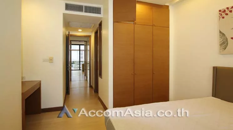 6  3 br Apartment For Rent in Ploenchit ,Bangkok BTS Ploenchit at Set on Landscape Court Yard 10269