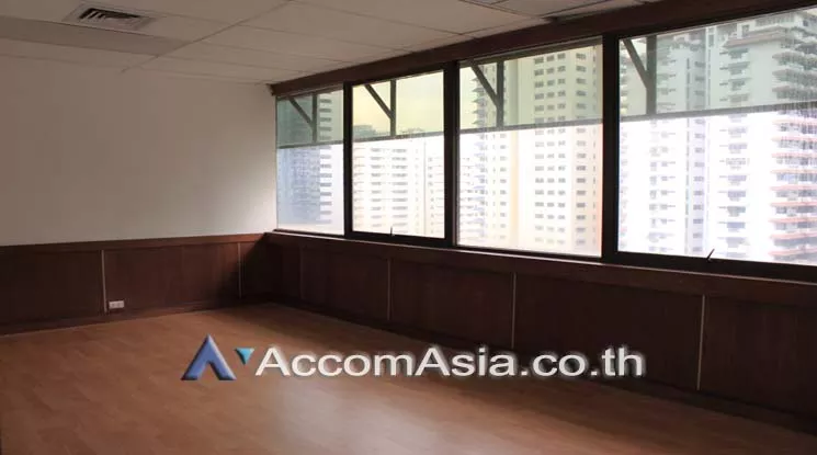 5  Office Space For Rent in Sukhumvit ,Bangkok BTS Asok - MRT Sukhumvit at Rajapark Building AA11421