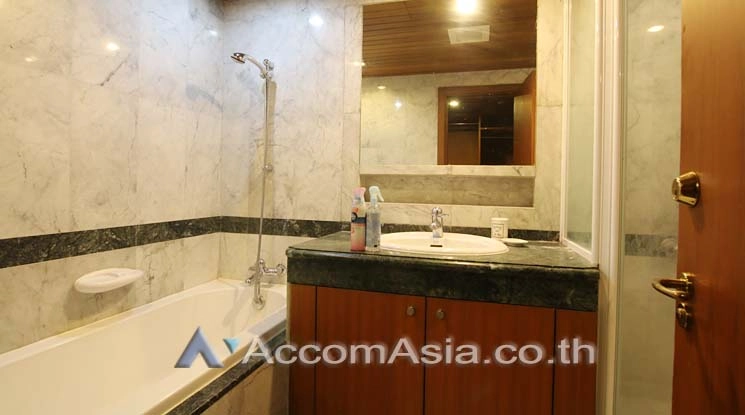 9  2 br Condominium For Rent in Ploenchit ,Bangkok BTS Ploenchit at All Seasons Mansion AA11436
