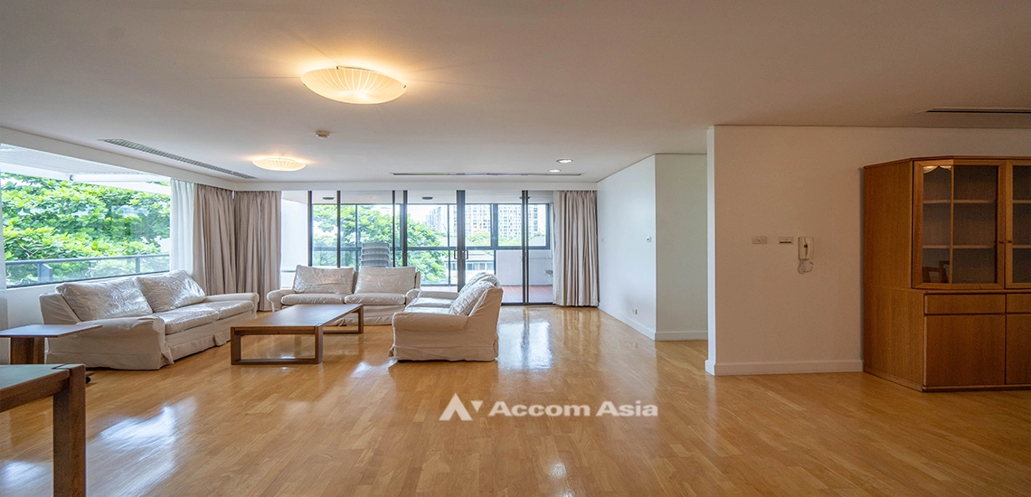 unitPet friendly |  Classic apartment with full furnishings and private balcony (AA11458)