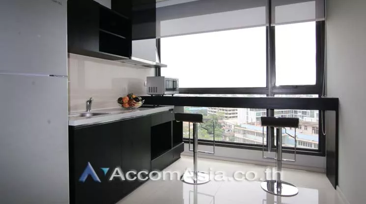  1 Bedroom  Condominium For Rent in Sukhumvit, Bangkok  near BTS Phra khanong (AA11501)