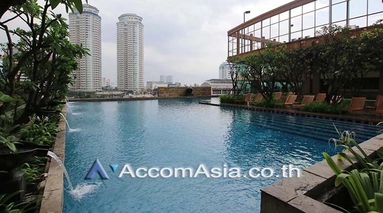 unit 3 Bedrooms  Condominium For Rent in Sathorn, Bangkok  near BTS Chong Nonsi - BRT Sathorn (AA11509)