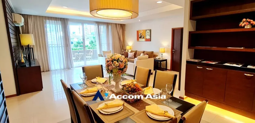 Pet friendly |  3 Bedrooms  Apartment For Rent in Sukhumvit, Bangkok  near BTS Phrom Phong (AA11516)