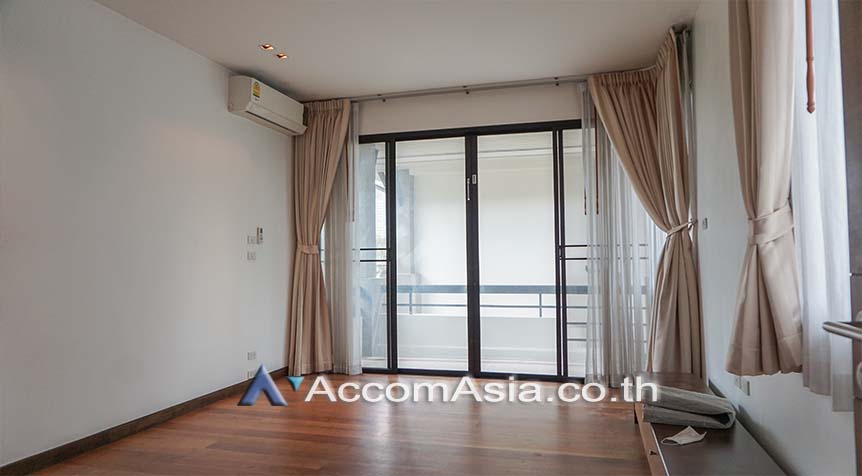 12  3 br House For Rent in Sukhumvit ,Bangkok BTS Thong Lo at Peaceful Living AA11532