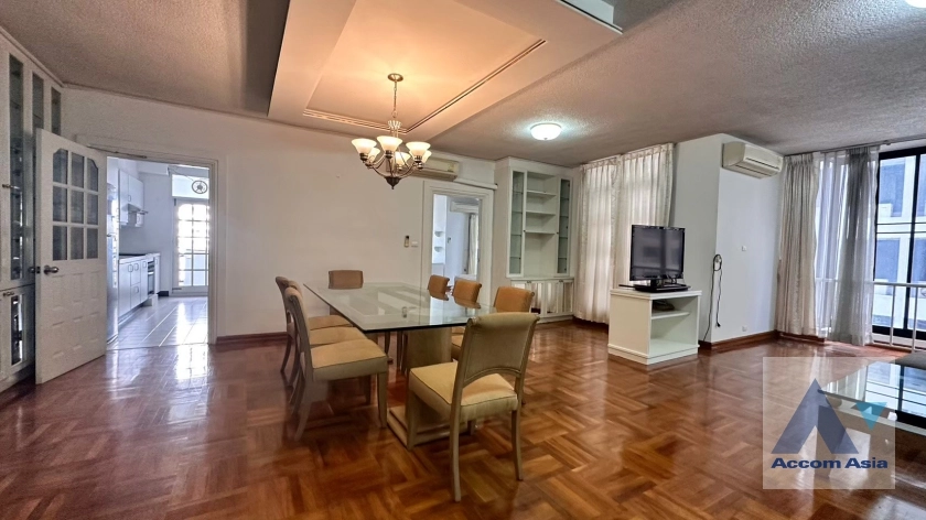 unitPet friendly |  3 Bedrooms  Apartment For Rent in Ploenchit, Bangkok  near BTS Chitlom (AA11548)