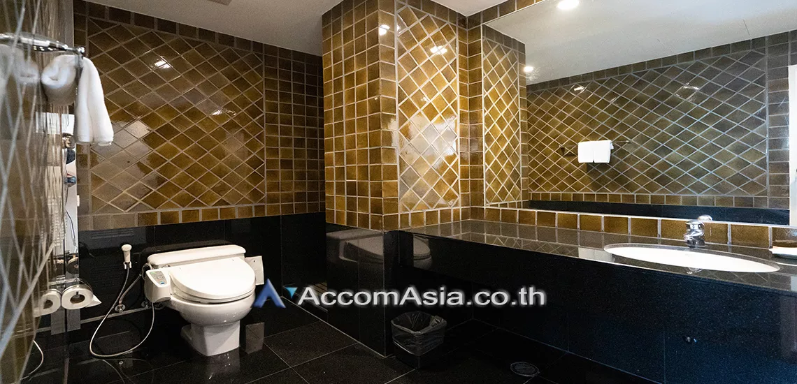 10  4 br Apartment For Rent in Ploenchit ,Bangkok BTS Ploenchit at Luxurious Place in Luxury Life AA11550