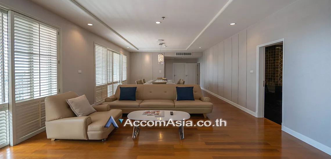 Penthouse |  4 Bedrooms  Apartment For Rent in Ploenchit, Bangkok  near BTS Ploenchit (AA11550)