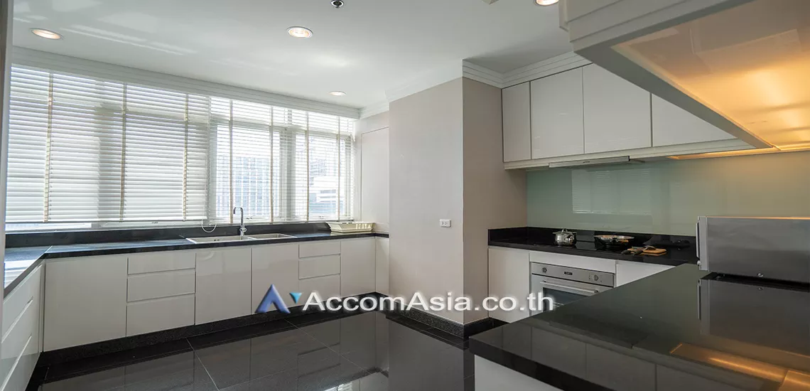 5  4 br Apartment For Rent in Ploenchit ,Bangkok BTS Ploenchit at Luxurious Place in Luxury Life AA11550
