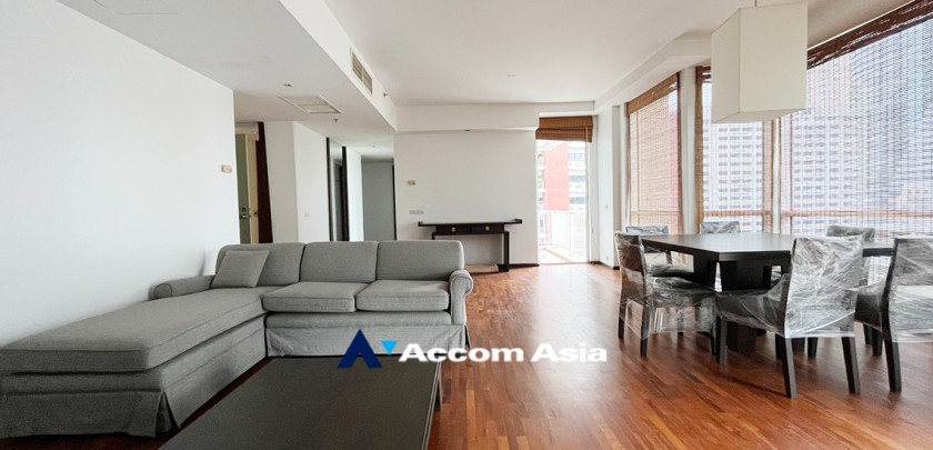 Double High Ceiling condominium for rent in Ploenchit, Bangkok Code AA11558