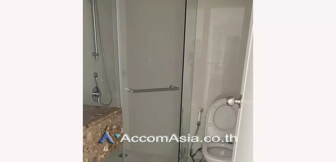 13  4 br Condominium For Rent in Ploenchit ,Bangkok BTS Sala Daeng - MRT Sam Yan at Chamchuri Square Residence AA11560