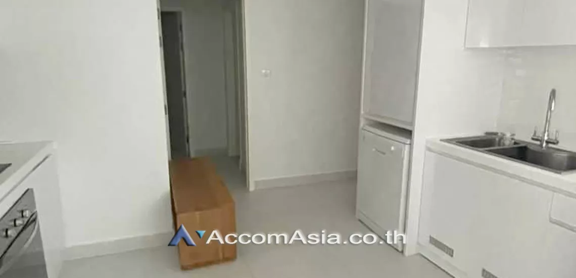 6  4 br Condominium For Rent in Ploenchit ,Bangkok BTS Sala Daeng - MRT Sam Yan at Chamchuri Square Residence AA11560