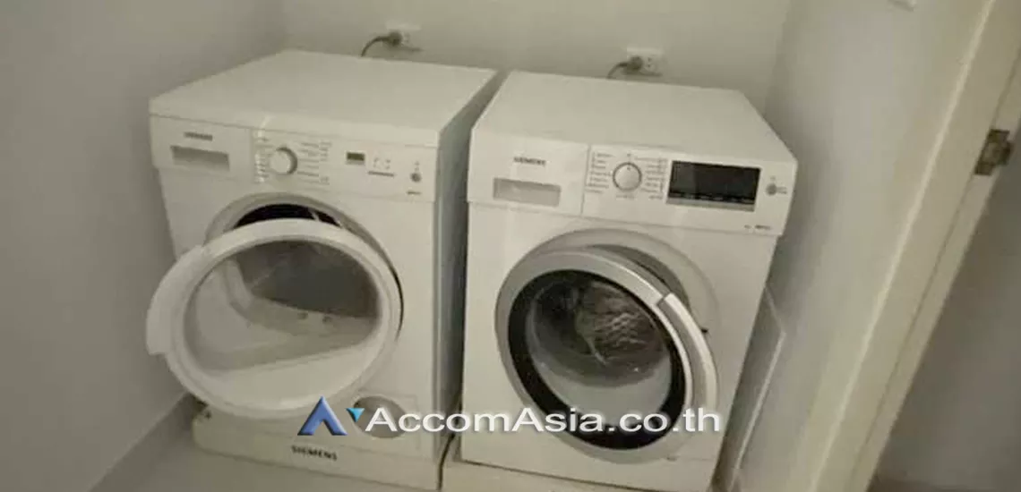 15  4 br Condominium For Rent in Ploenchit ,Bangkok BTS Sala Daeng - MRT Sam Yan at Chamchuri Square Residence AA11560