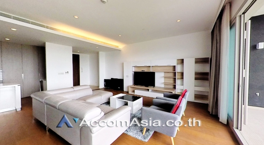unit 3 Bedrooms  Condominium For Rent in Ploenchit, Bangkok  near BTS Ratchadamri - MRT Silom (AA11562)