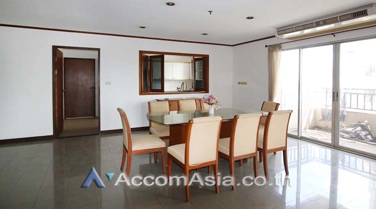  4 Bedrooms  Condominium For Rent in Sathorn, Bangkok  near BTS Sala Daeng - MRT Lumphini (AA11575)