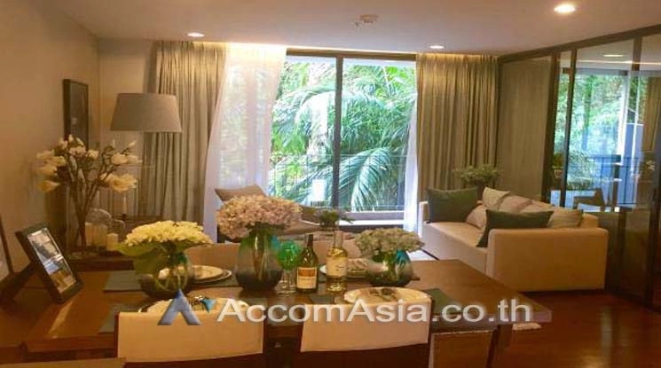 unit 2 Bedrooms  Condominium For Rent & Sale in Sathorn, Bangkok  near BTS Chong Nonsi (AA11602)