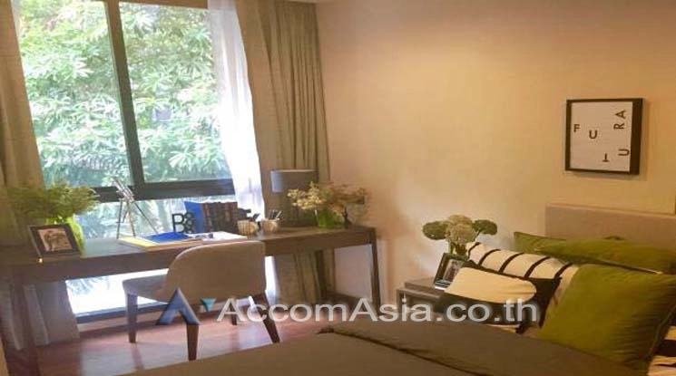  2 Bedrooms  Condominium For Rent & Sale in Sathorn, Bangkok  near BTS Chong Nonsi (AA11602)