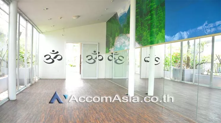 8  Apartment For Rent in Sathorn ,Bangkok BTS Saint Louis at Exclusive Apartment AA11606
