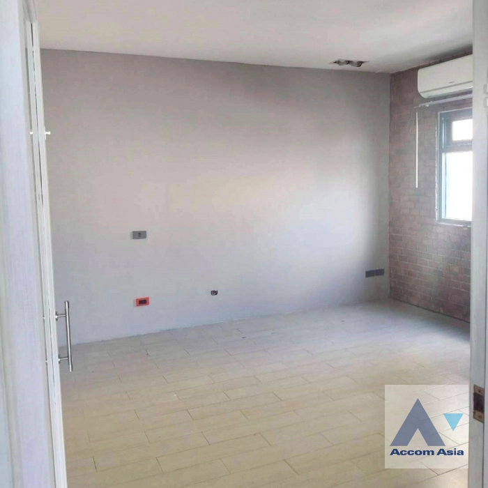 7  1 br Apartment For Rent in Sukhumvit ,Bangkok BTS Ekkamai at Modern Interiors AA11610