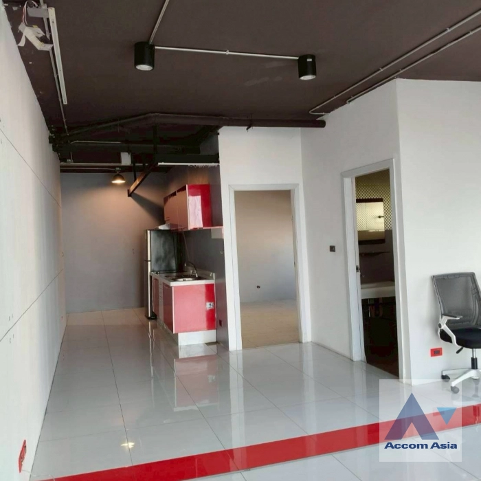 5  1 br Apartment For Rent in Sukhumvit ,Bangkok BTS Ekkamai at Modern Interiors AA11610