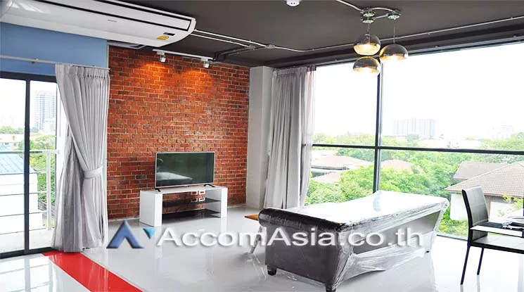 Split-type Air, Home Office |  1 Bedroom  Apartment For Rent in Sukhumvit, Bangkok  near BTS Ekkamai (AA11612)