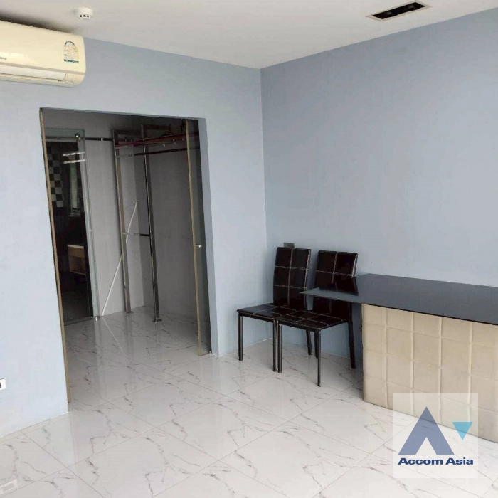 10  Apartment For Rent in Sukhumvit ,Bangkok BTS Ekkamai at Modern Interiors AA11614