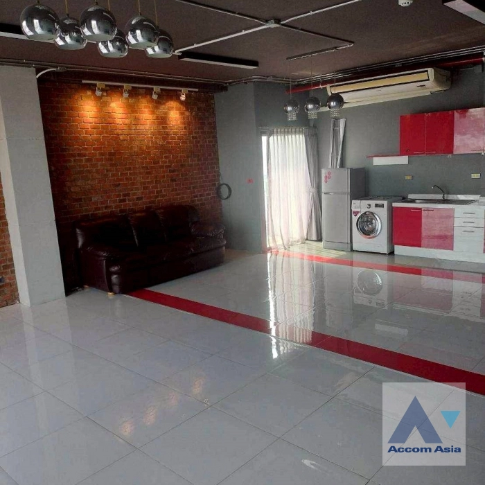 5  Apartment For Rent in Sukhumvit ,Bangkok BTS Ekkamai at Modern Interiors AA11614