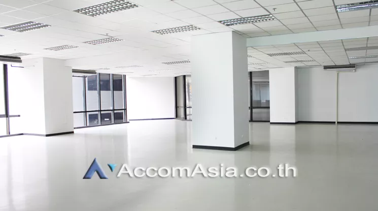  1  Office Space For Rent in Ratchadapisek ,Bangkok MRT Rama 9 at Chamnan Phenjati Business Center AA11629