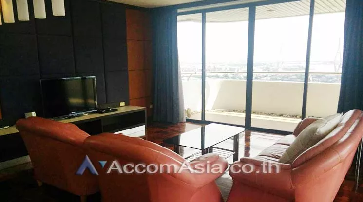  3 Bedrooms  Condominium For Rent in Sathorn, Bangkok  near BRT Wat Dan (21066)
