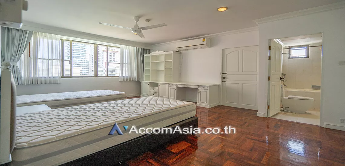 8  3 br Apartment For Rent in Sukhumvit ,Bangkok BTS Phrom Phong at Pet friendly - High rise Apartment AA11657